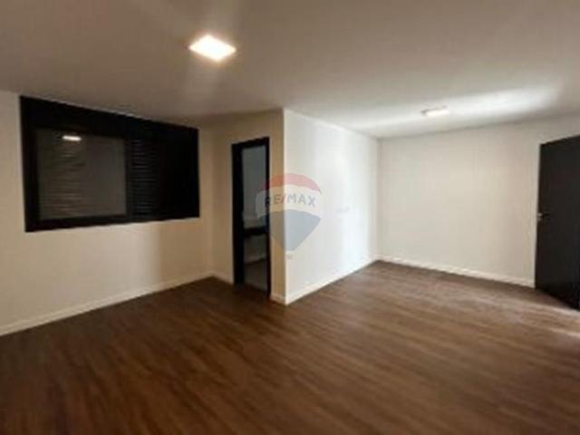 Casa aluguel em Região Imediata de São José dos Campos, Região Metropolitana do Vale do Paraíba e Litoral Norte