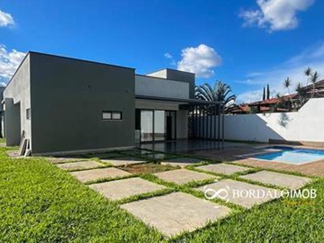 Casa venda em Região Geográfica Imediata do Distrito Federal, Região Integrada de Desenvolvimento do Distrito Federal e Entorno
