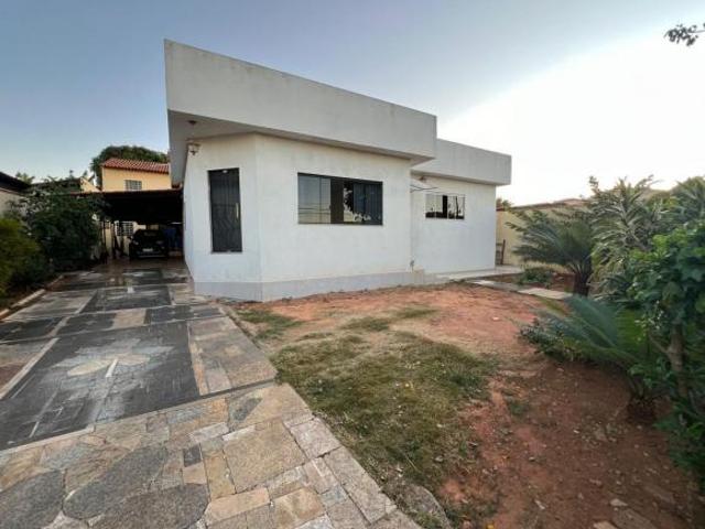 Casa venda em Região Geográfica Imediata do Distrito Federal, Região Integrada de Desenvolvimento do Distrito Federal e Entorno