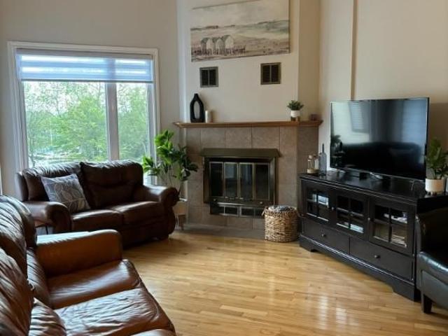 Apartment for rent in Memphrémagog, Quebec