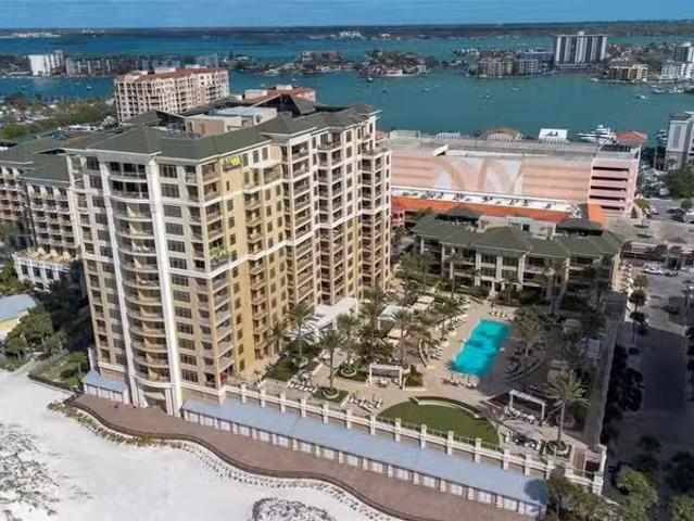 Condo for sale in Largo