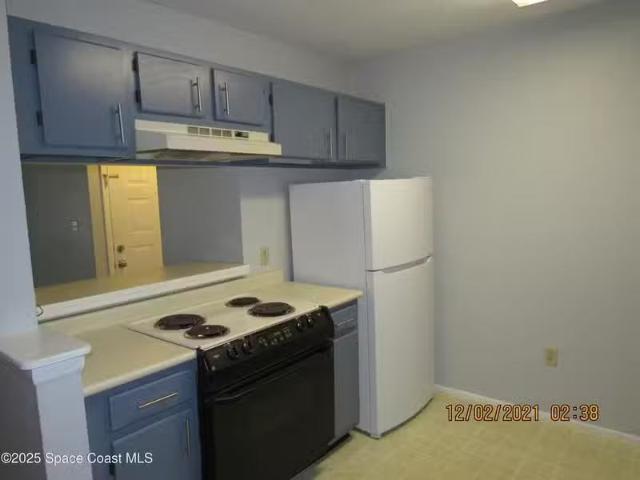 Condo for rent in Melbourne