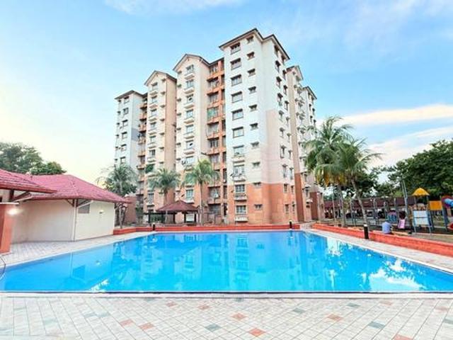 Condominium for sale in Petaling, Alam Impian