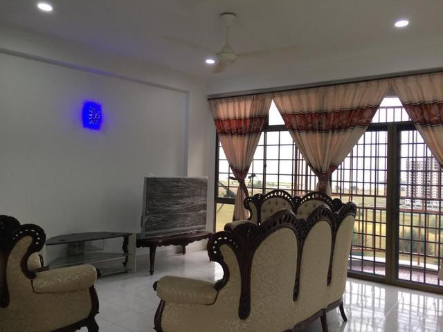 Condominium for rent in Malaka