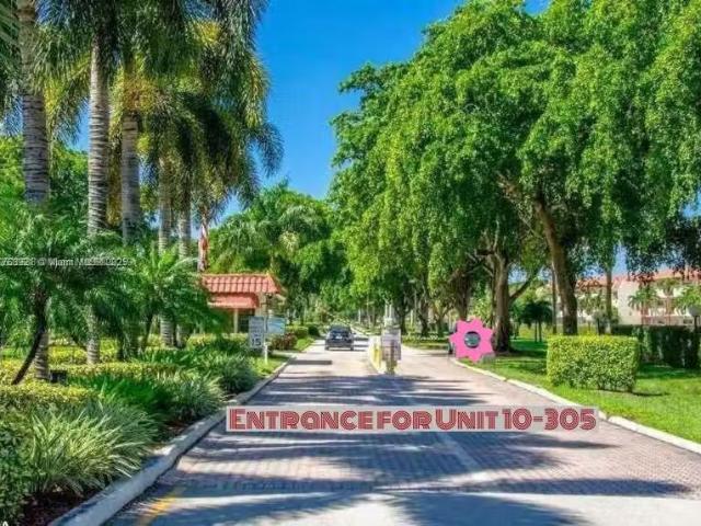 Condo for rent in Hollywood