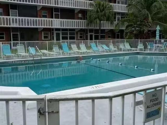 Condo for rent in Hollywood