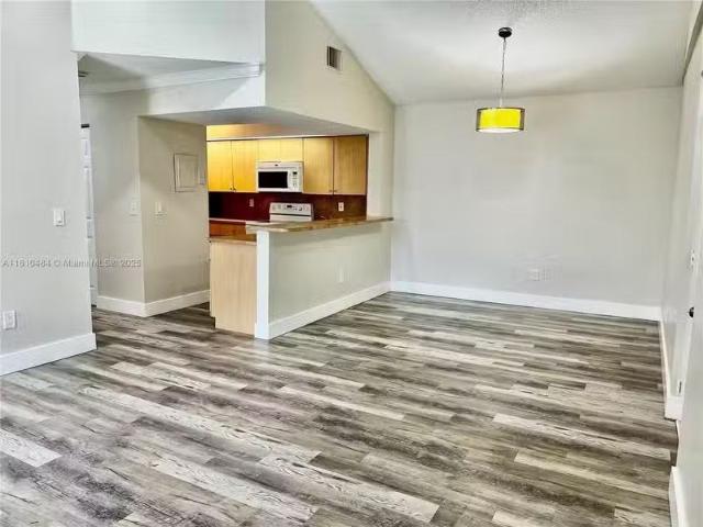 Condo for rent in Hialeah
