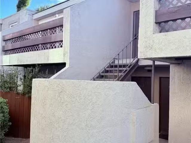 Condo for rent in Costa Mesa