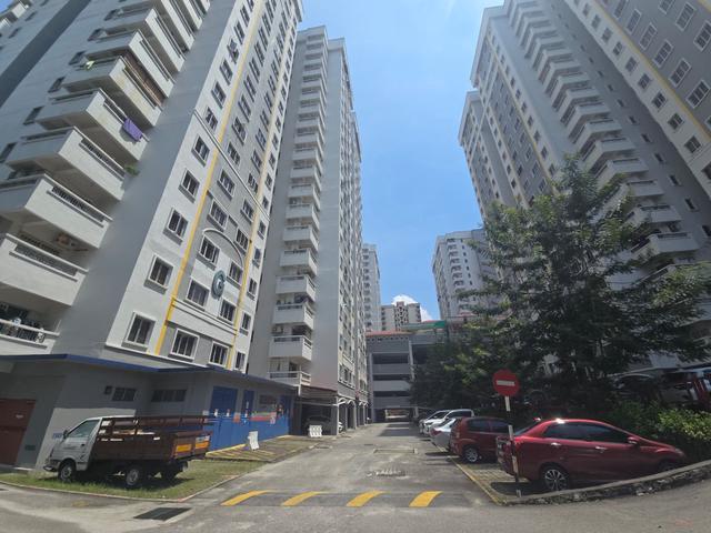 Condominium for sale in Petaling, Damansara Damai