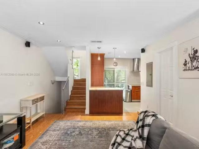 Condo for rent in Miami