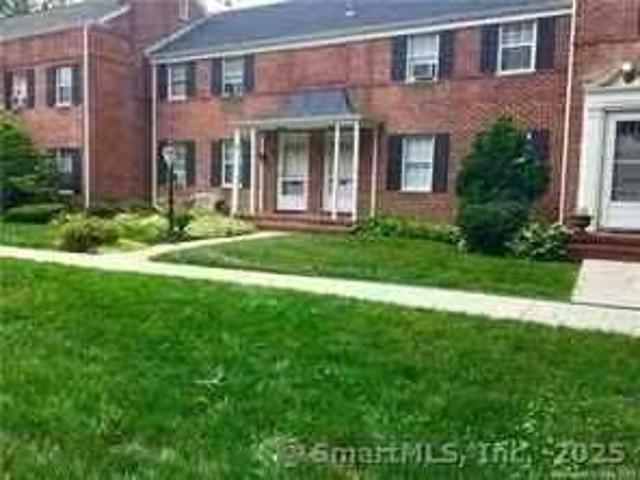 Condo for rent in Stamford