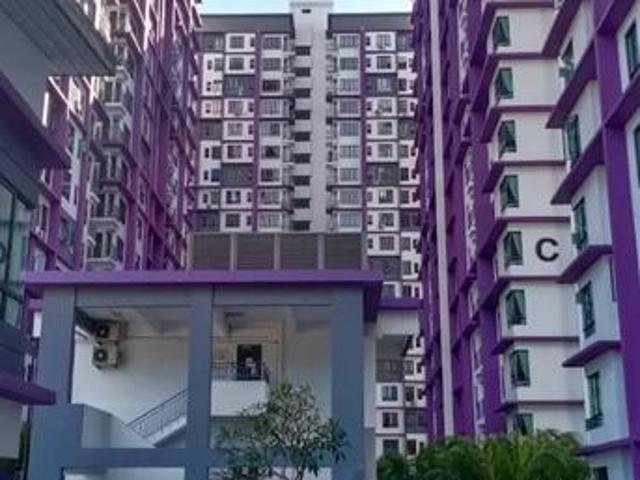 Condominium for rent in Malaka