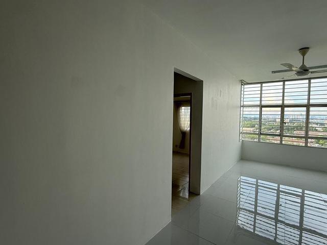 Condominium for sale in Puchong, Majlis Bandaraya Subang Jaya