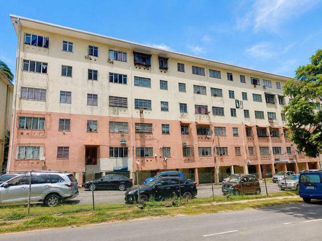Flat for sale in Petaling, Subang Jaya