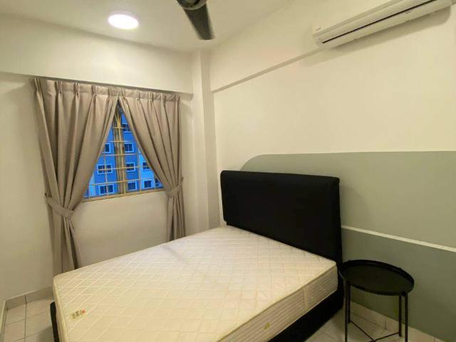 Room for rent in PJU 7, Petaling Jaya