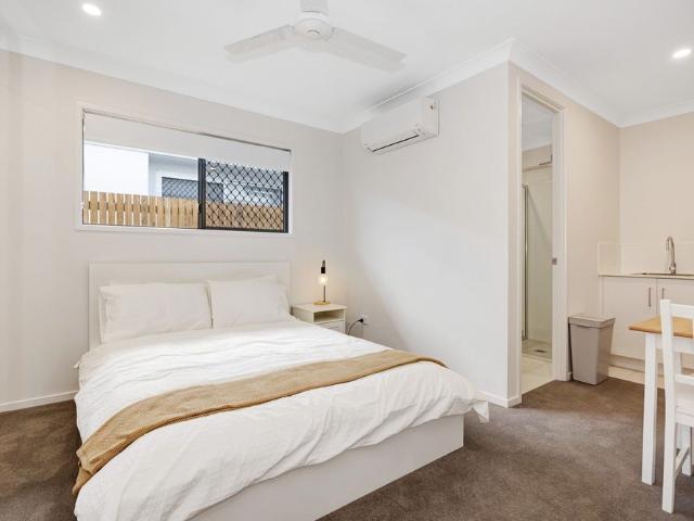 Room for rent in Condon, Queensland