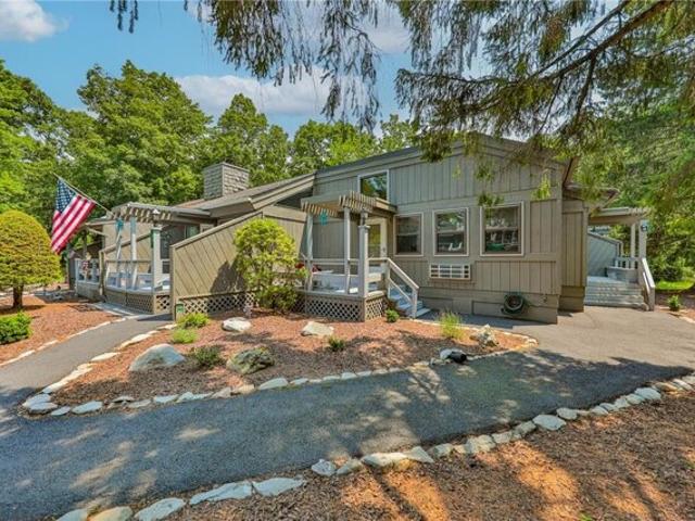 House for sale in Dingmans Ferry, Pennsylvania
