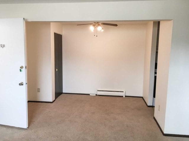 Apartment for rent in Condor Garden, Elyria