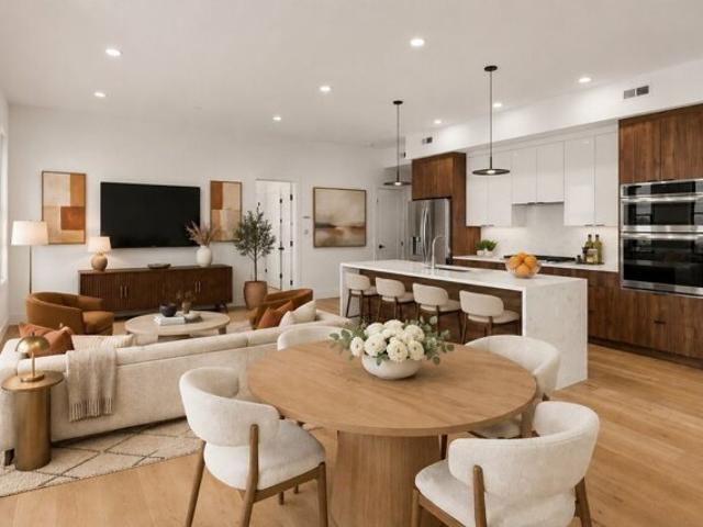 Condo for sale in Eagle Hill, Boston