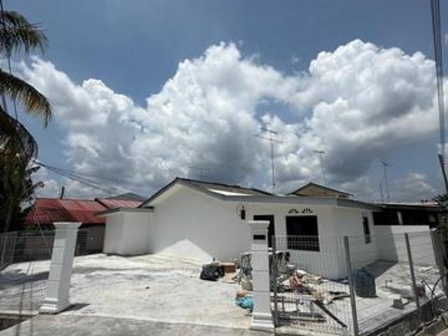 Terraced House for sale in Batu Pahat, Johor