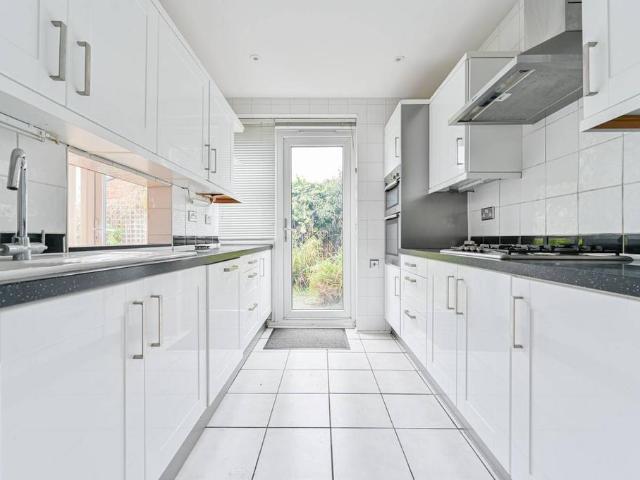 House for rent in Tulse Hill, Greater London