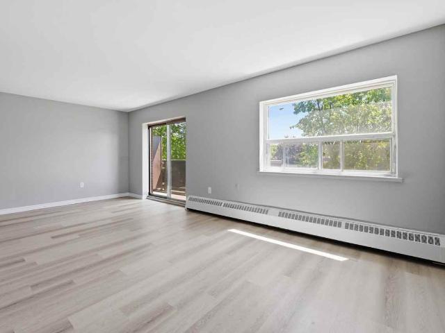 Apartment for rent in Sherwood, Hamilton