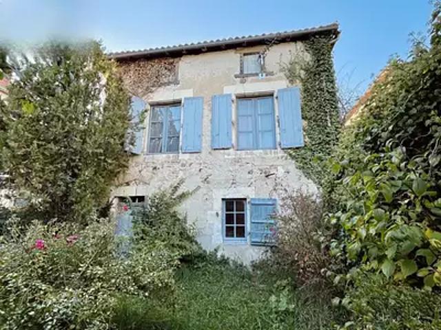 Maison vente à Confolens
