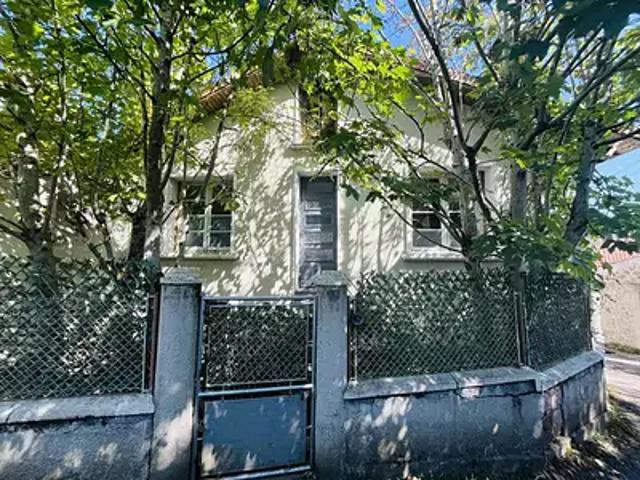 Maison vente à Confolens