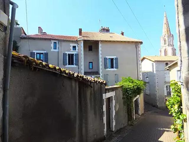 Maison vente à Confolens