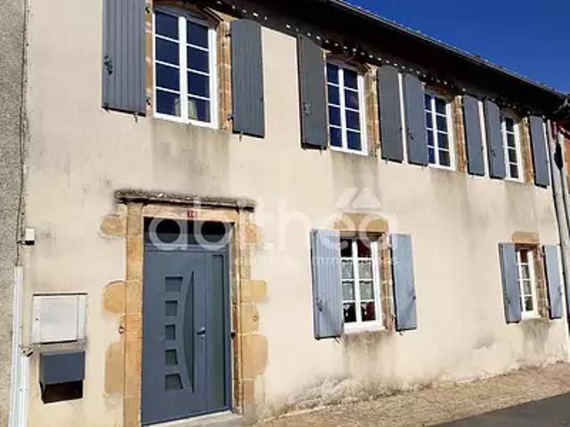 Maison vente à Confolens