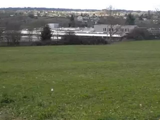Terrain vente à Confolens