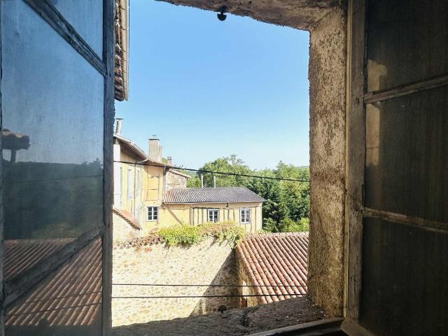 Maison vente à Confolens, Charente