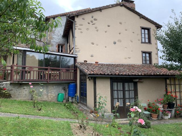 Maison vente à Confolens