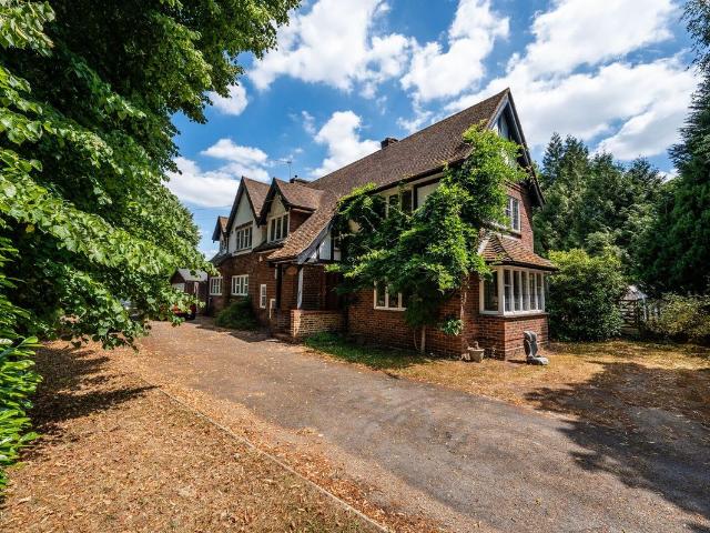 House for rent in Shalford, Westborough