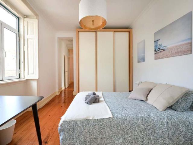 Room alugar em Porto Salvo, Casal das Chocas
