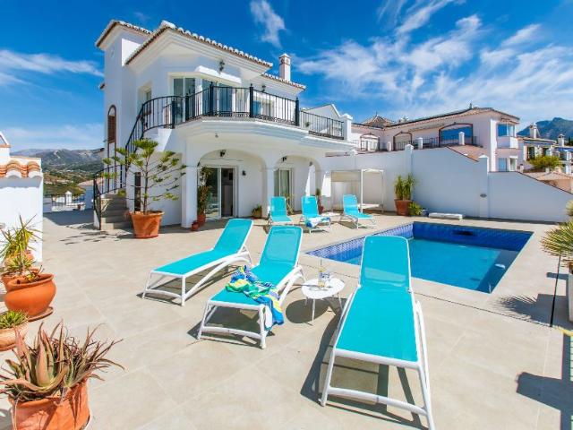 Casa en alquiler en Nerja, Málaga