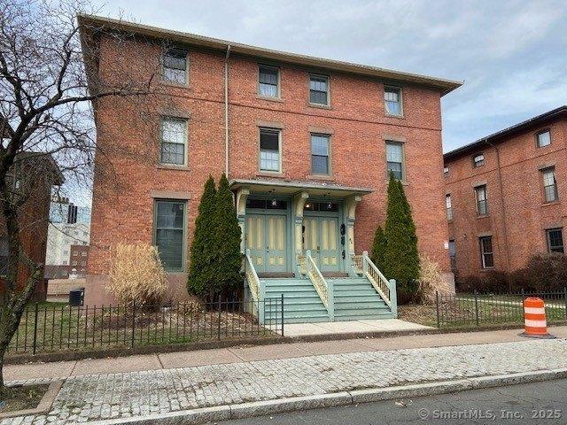 Condo for sale in Hartford