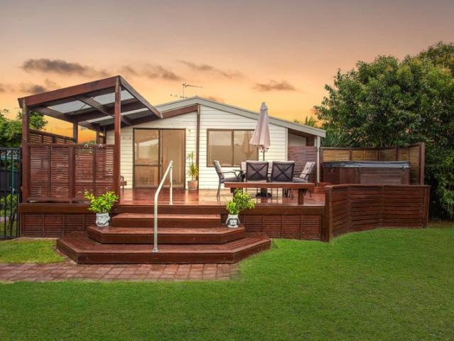House for rent in Waiata Shores, Papakura