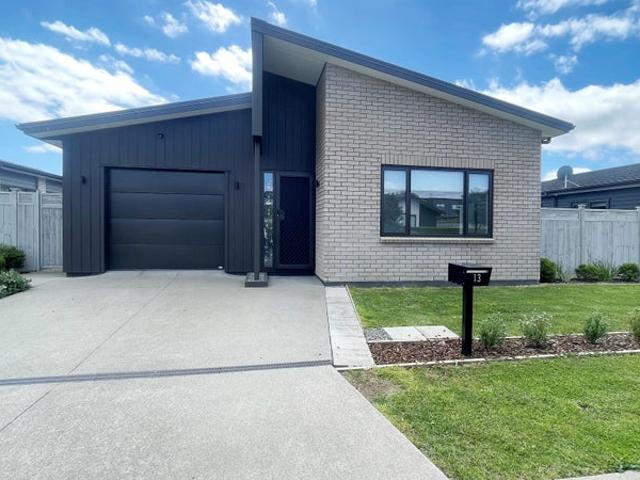 House for rent in Waiata Shores, Papakura