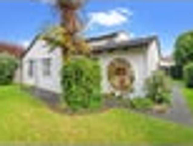 House for sale in Papakura