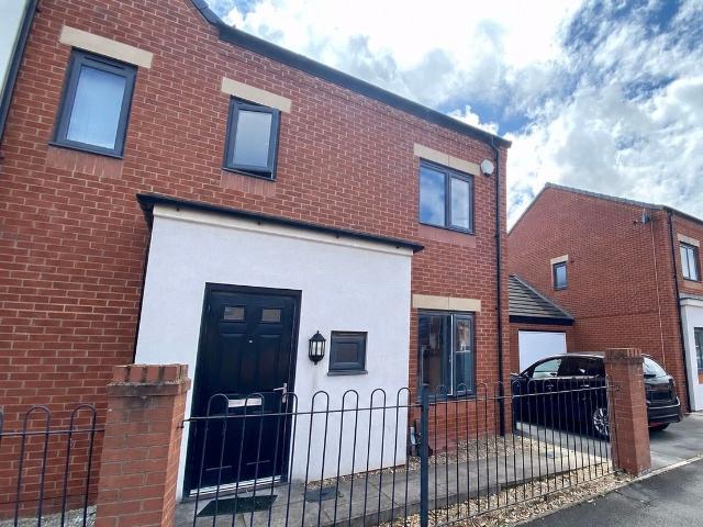 House for rent in Ettingshall, West Midlands