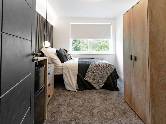 House for rent in Totteridge, Cressex