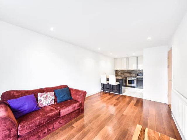 Apartment for rent in London Borough of Lewisham, Deptford