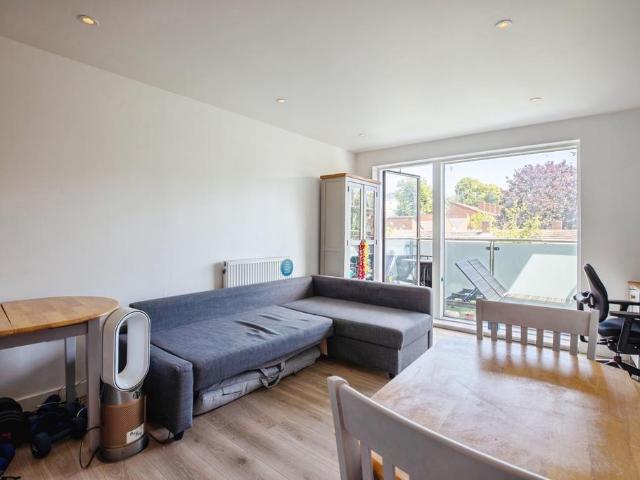 Apartment for rent in London Borough of Lewisham, Deptford