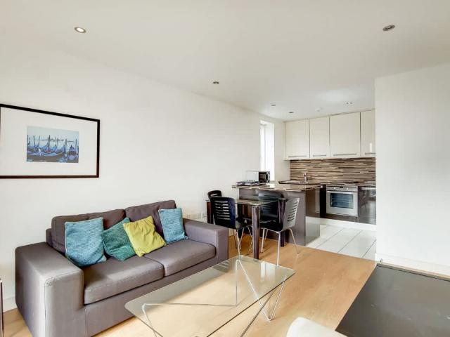 Apartment for rent in London Borough of Lewisham, Deptford