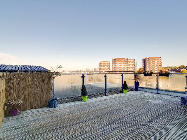 Apartment for rent in London Borough of Lewisham, Greater London