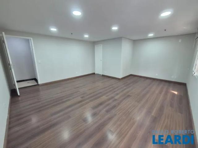 Ponto Comercial aluguel em Região Imediata de São Paulo, Região Metropolitana de São Paulo