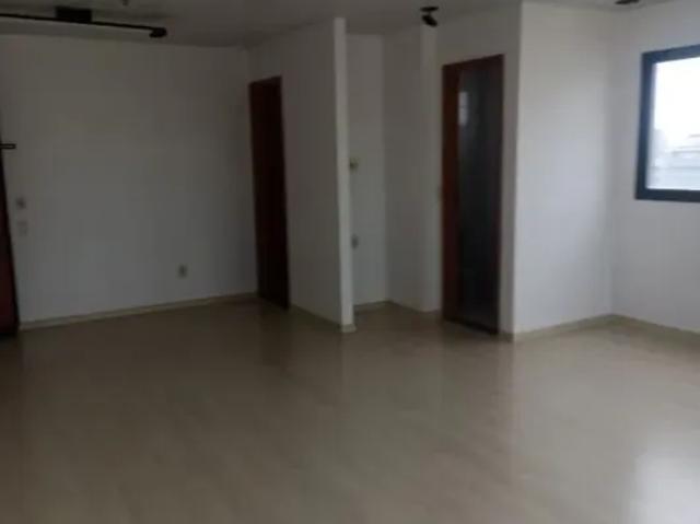 Ponto Comercial aluguel em Região Imediata de São Paulo, Região Metropolitana de São Paulo