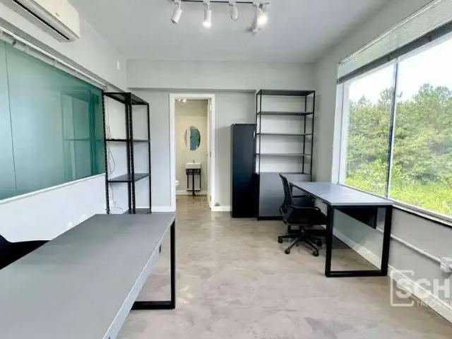 Escritorio aluguel em Região Geográfica Imediata de Blumenau, Blumenau