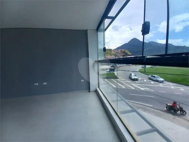 Escritorio aluguel em Região Imediata de Caraguatatuba-Ubatuba-São Sebastião, Região Metropolitana do Vale do Paraíba e Litoral Norte